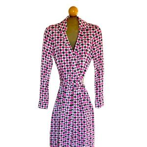 Diane von Furstenberg Wrap Dress size 6 Pink/White/ Black Long Sleeves LIKE NEW
